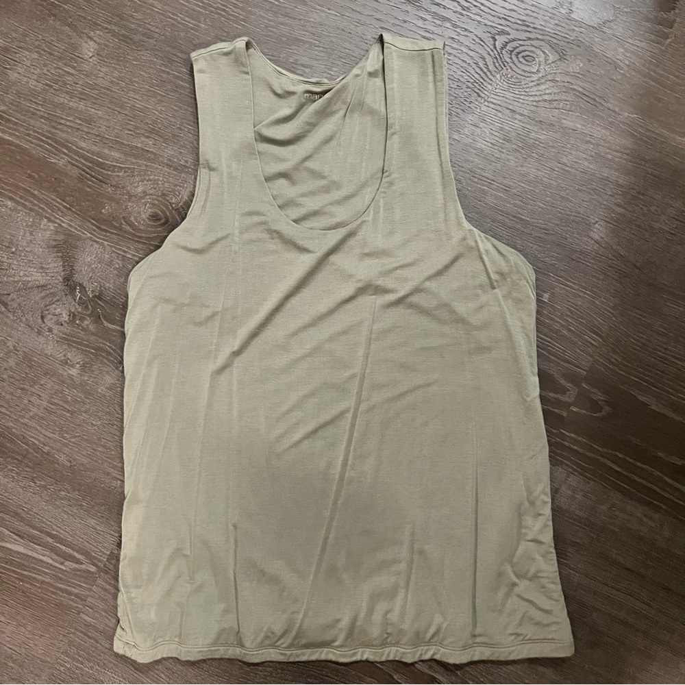 Women's Sleeveless tank